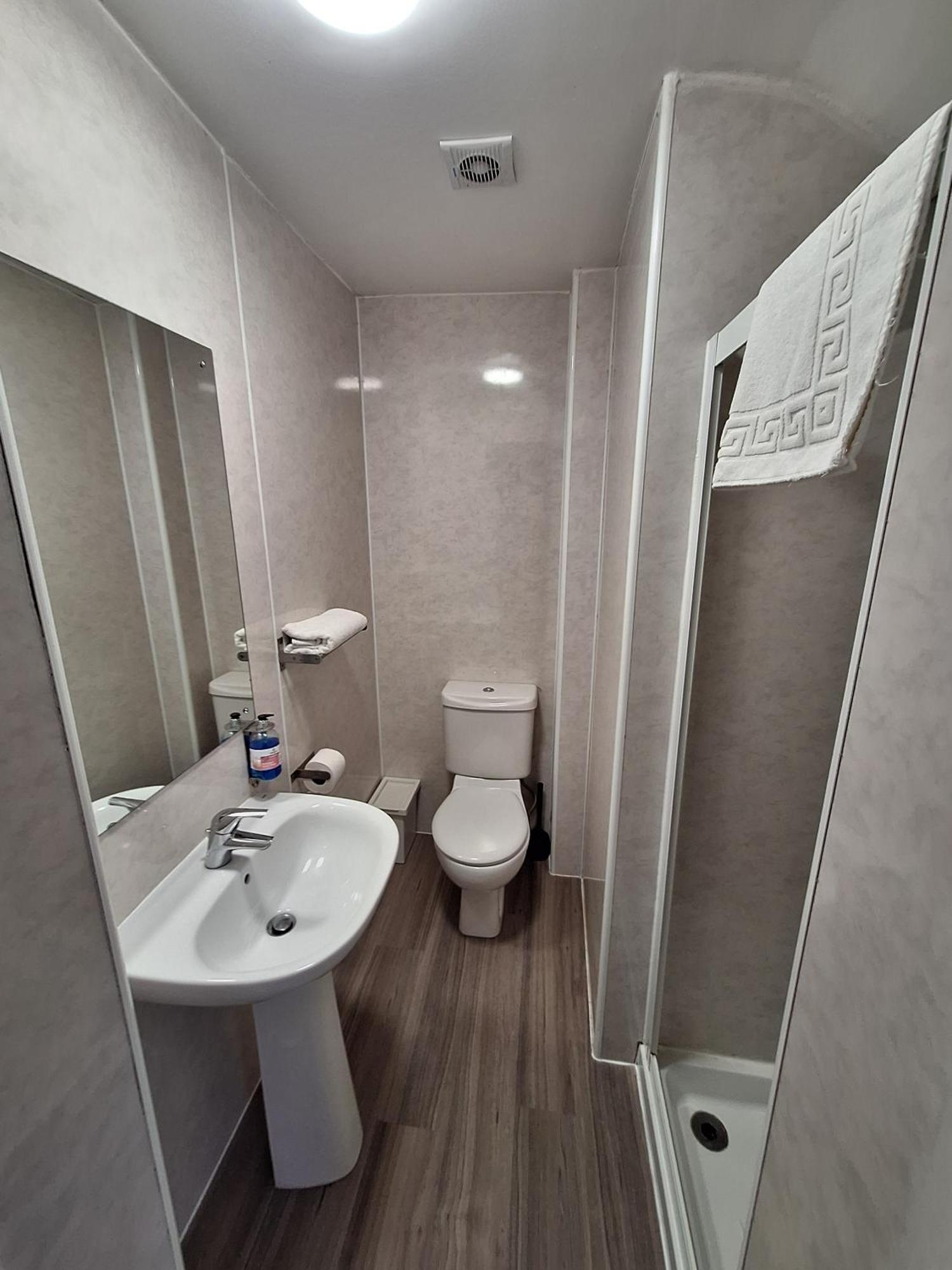 Hotel Stockwood - Airport